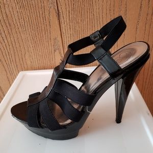 Jessica Simpson strappy black heel size 8.5